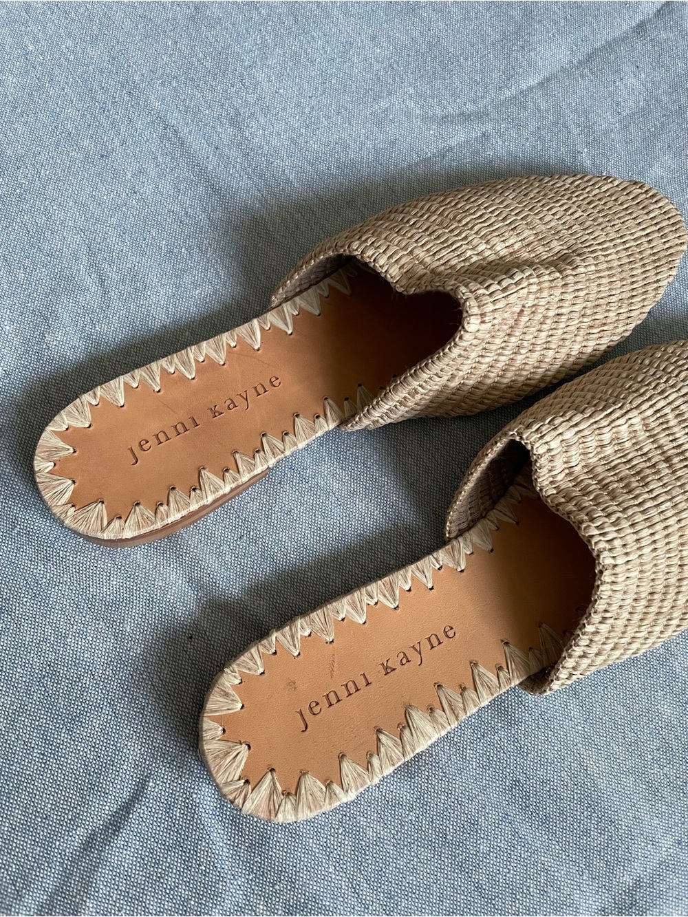 Jenni Kayne Raffia Slip On Mules Size 7 US 37 EU Pointed Toe Flat Straw Rattan - Picture 4 of 6